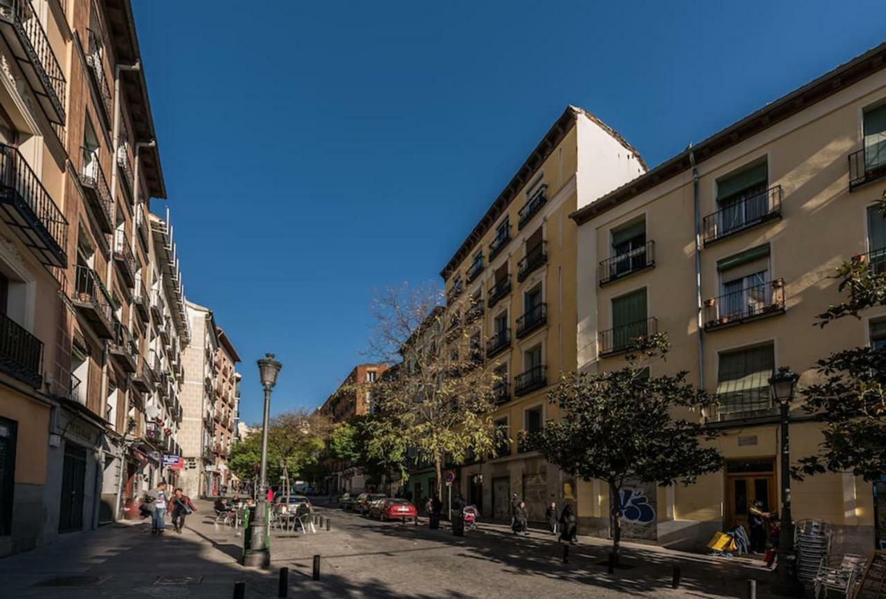 Buhardilla En Calle Amparo-Lavapies Madrid Eksteriør billede